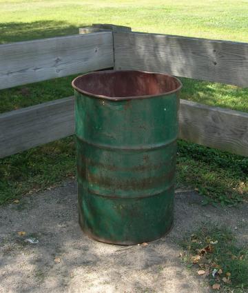 DPW Trash Can